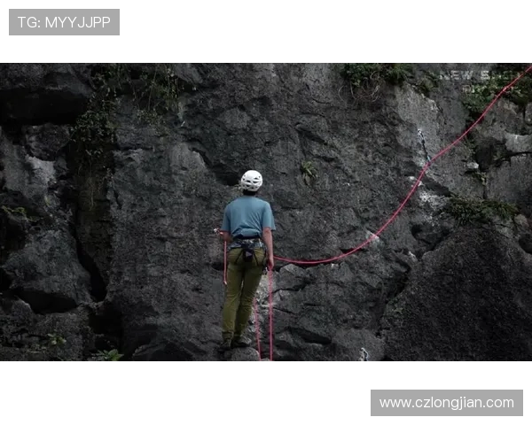 攀岩竞技新视角:深入探讨北京攀岩队的战术与训练策略