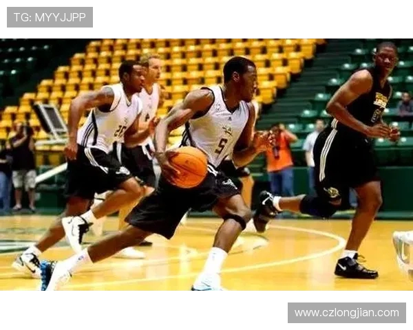 杭州篮球队快攻战术解析与比赛表现深度剖析